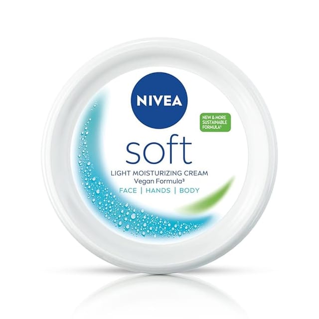 NIVEA Soft Light Moisturizer, 300 ml